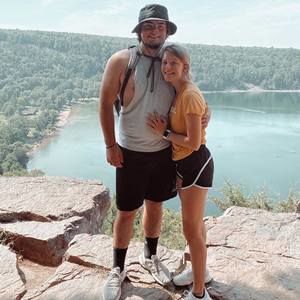 Meet your Posher, Sandy